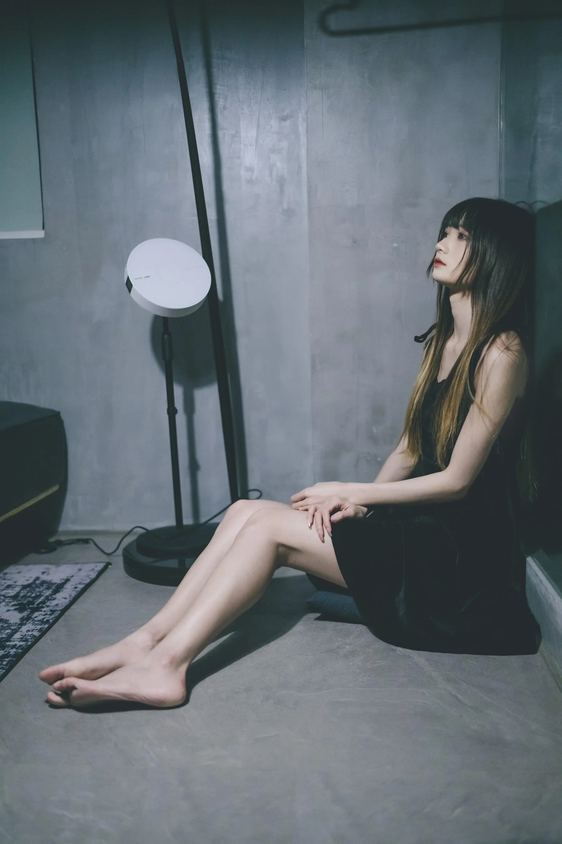 [艺图语] 2022.06.23 煎熬 兔子Zzz不吃胡萝卜 [23P]插图5